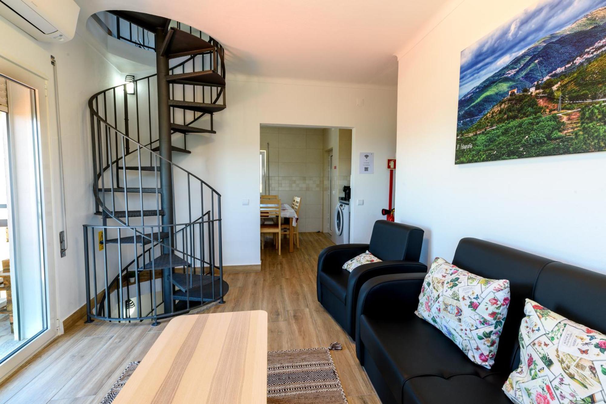 Casa Do Beco - Fabulous 3 Bedroom House With An Office, Seia, Serra Da Estrela *